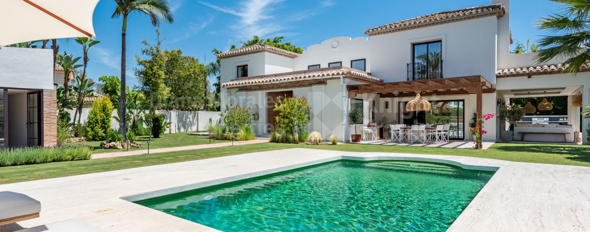 Casasola, Totally renovated villa 350m from the beach