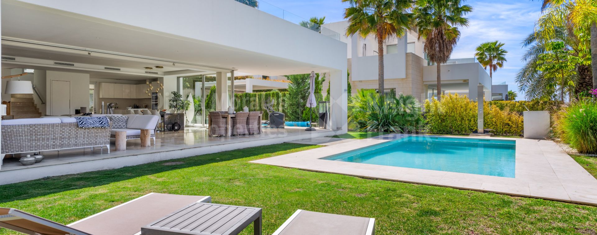 La Finca, stylish and modern home in Marbella East