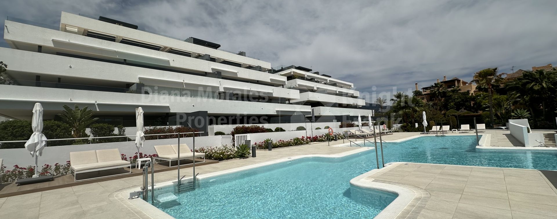 Apartamento de 3 dormitorios en El Campanario Hills, Estepona