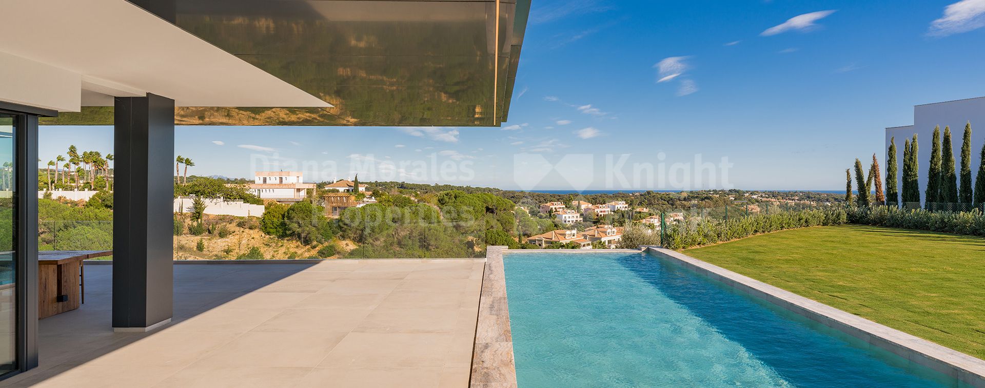 Sotogrande Alto, Preisgekrönte Design-Villa in Sotogrande