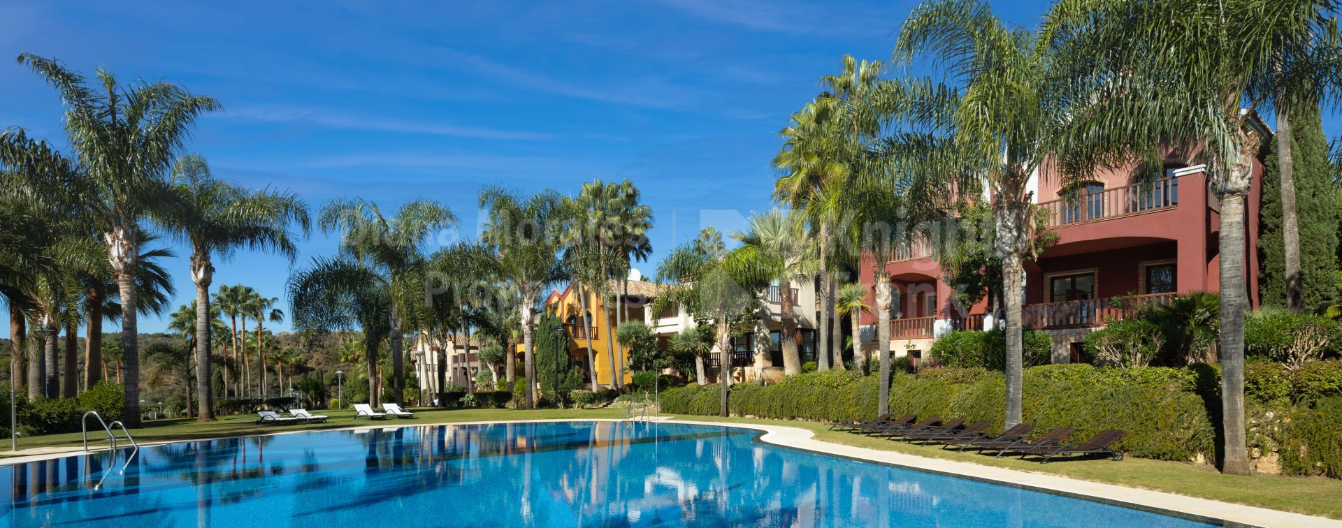 La Capellania, Capellanía 1, large semi-detached house on the Golden Mile