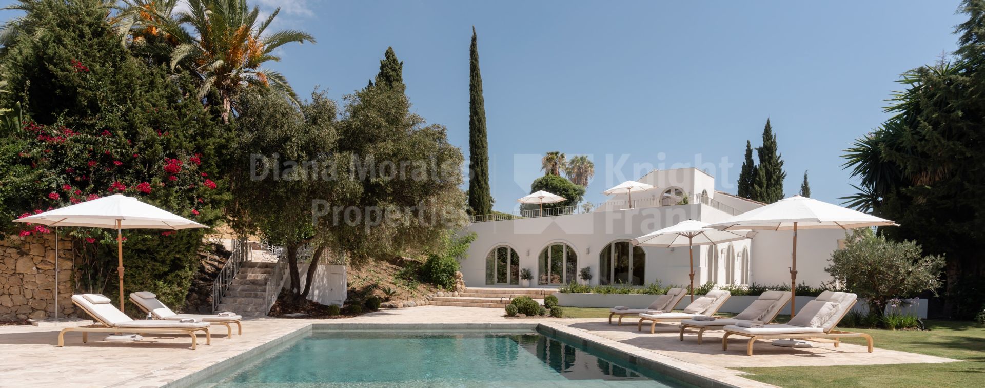 Haza del Conde, Villa Blanc, Mediterranean-style, next to Los Naranjos Golf