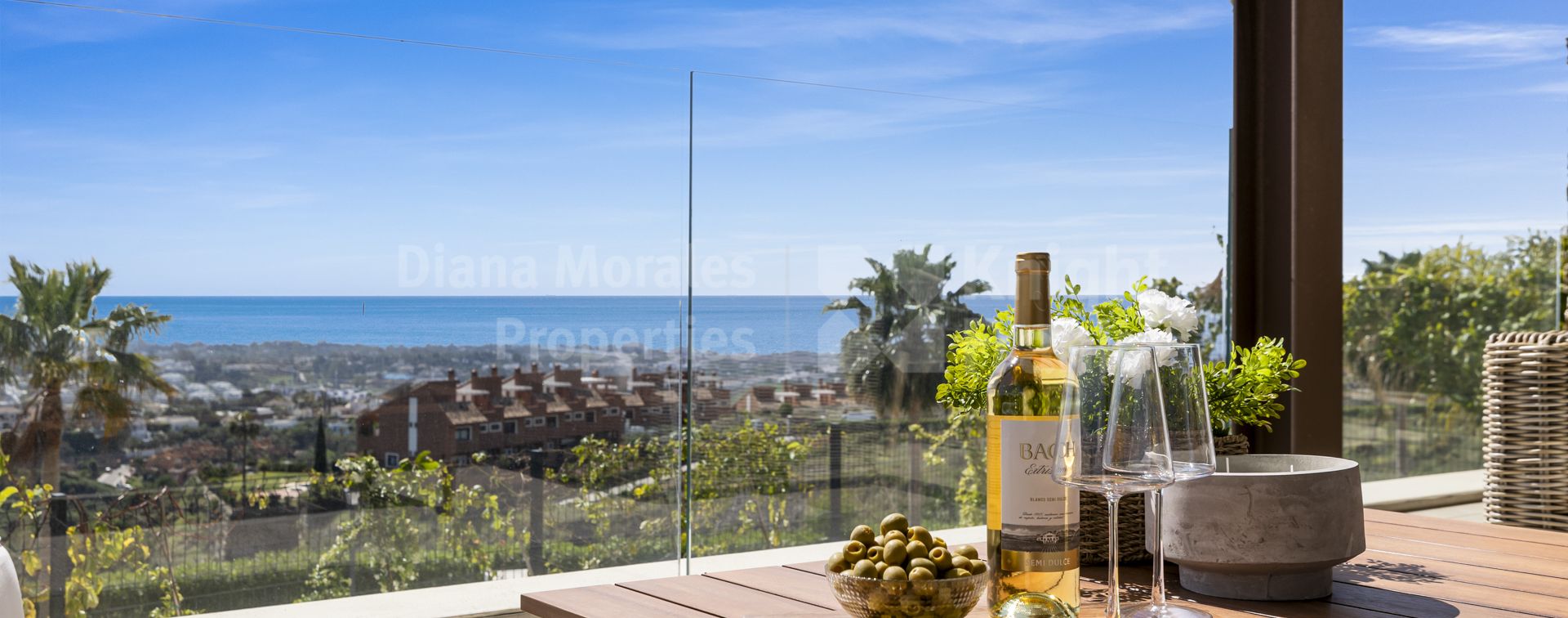 Villa with panoramic views in Be Lagom