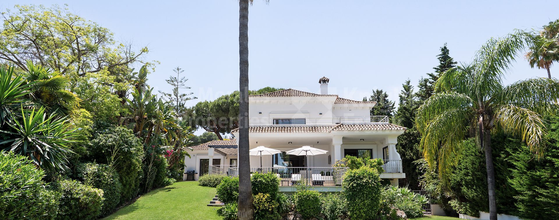 Villa Mangaleta, elegante casa familiar en Las Brisas