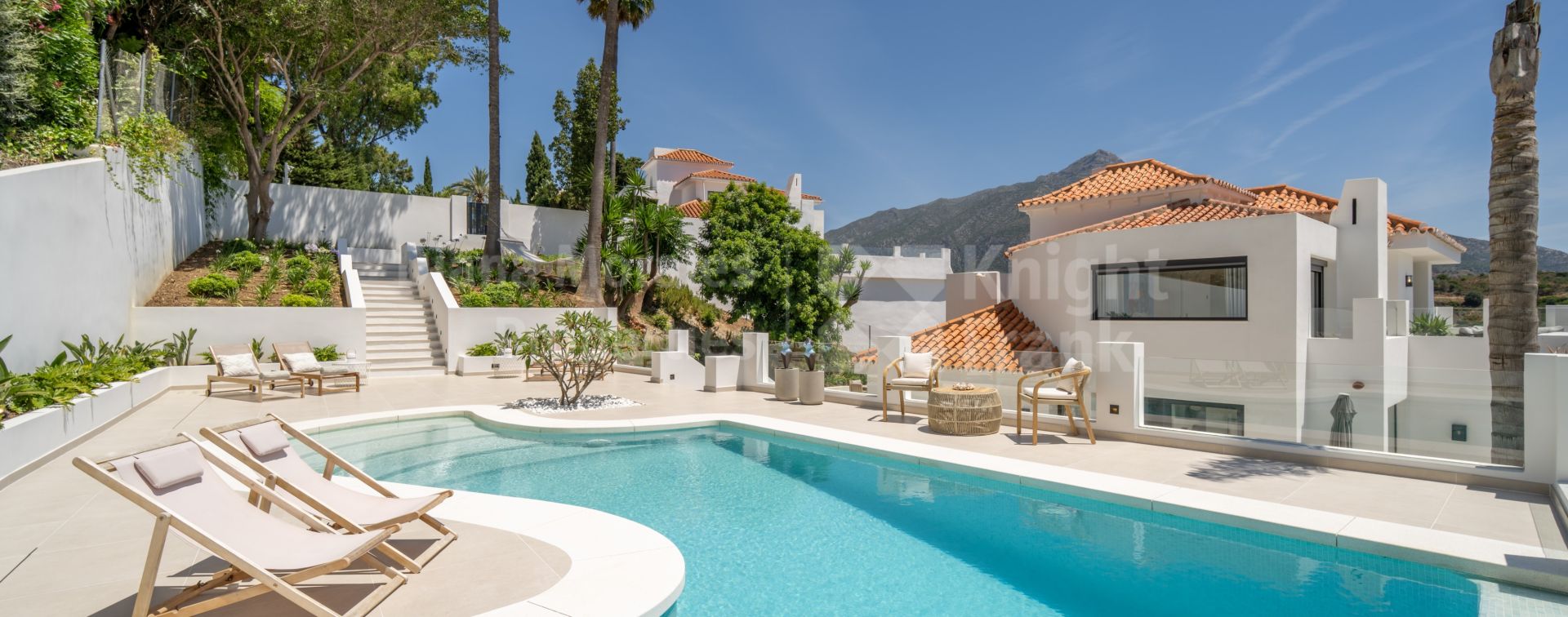 Villa Luma, vues uniques à Las Lomas de Nueva Andalucía