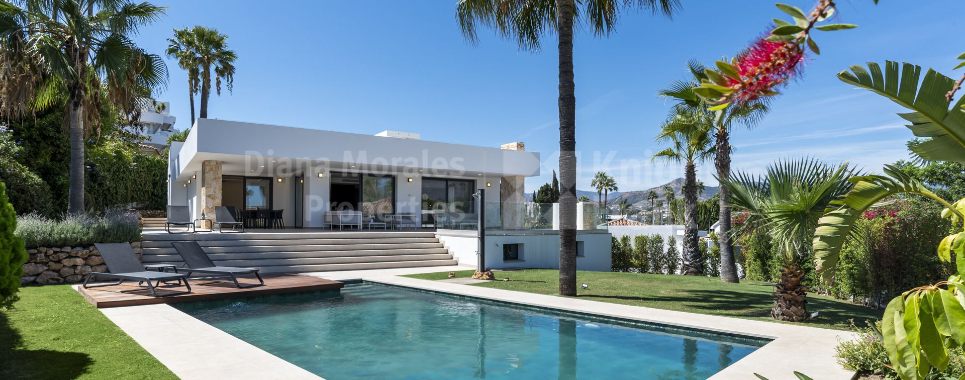Guadalmina Alta, Guadalmina 19, villa familiar con jardín y piscina privada