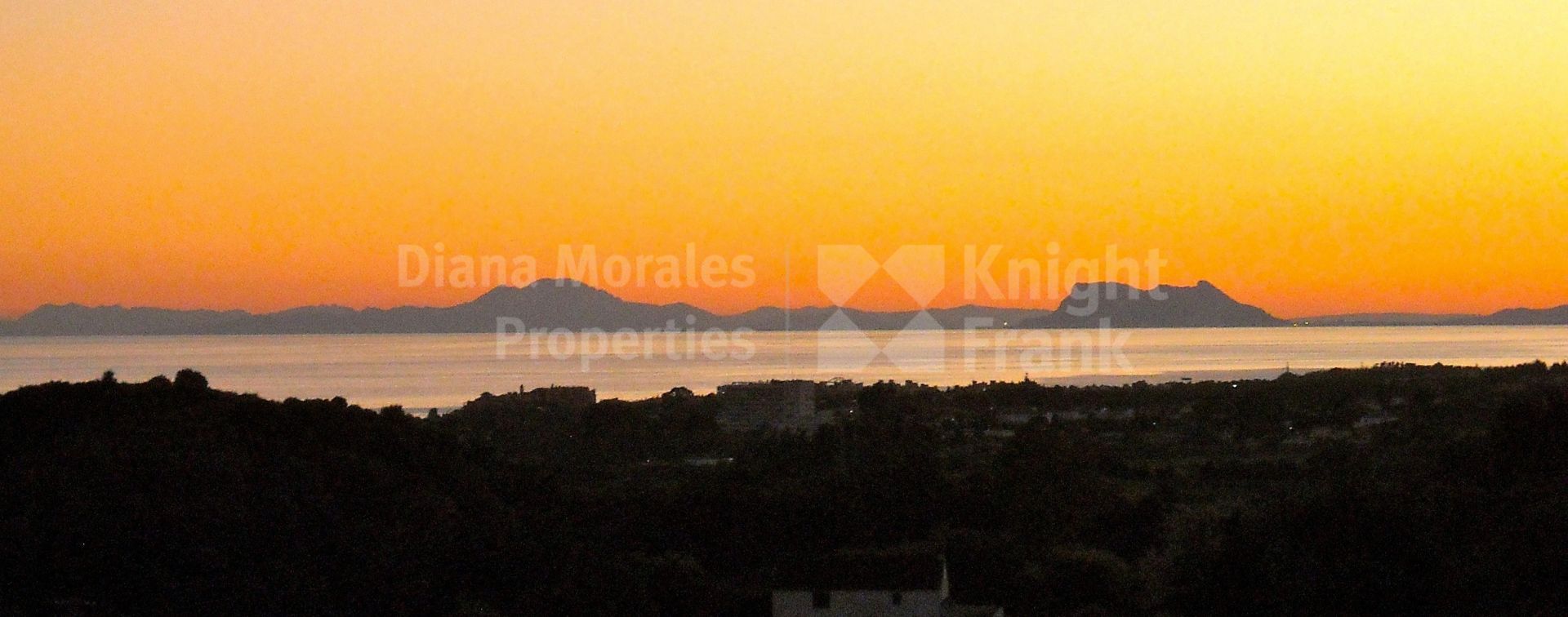 La Panera, Plot with sea and mountain views next to Estepona town