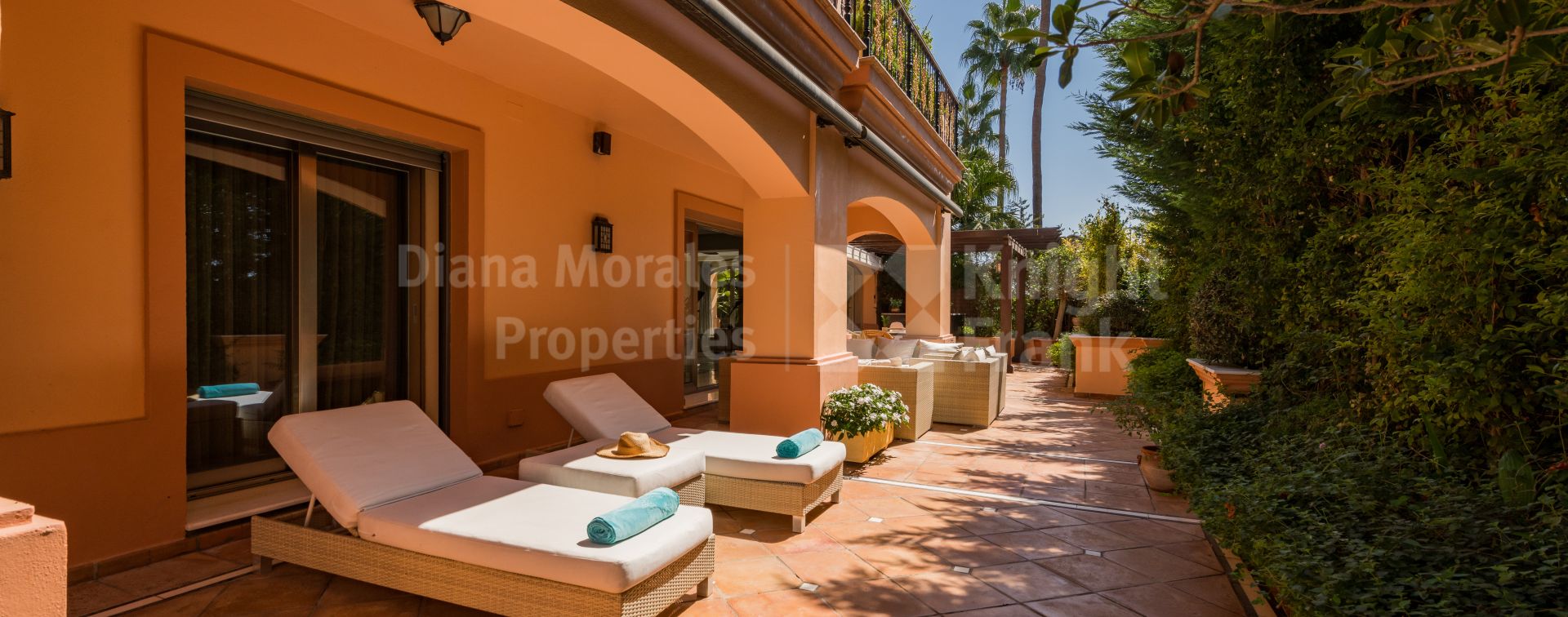 Gartenwohnung mit Meerblick in Casa Nova zu verkaufen