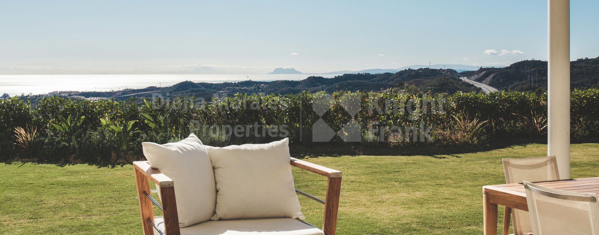 Benahavis, Appartement jardin trois chambres proche du Marbella Club Golf Resort