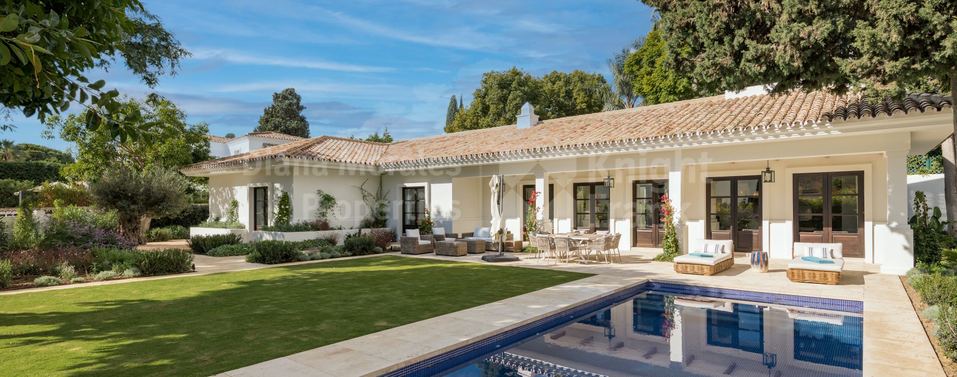 Beach Side Golden Mile, Four bedroom first line beach villa at Marbella Club for rent