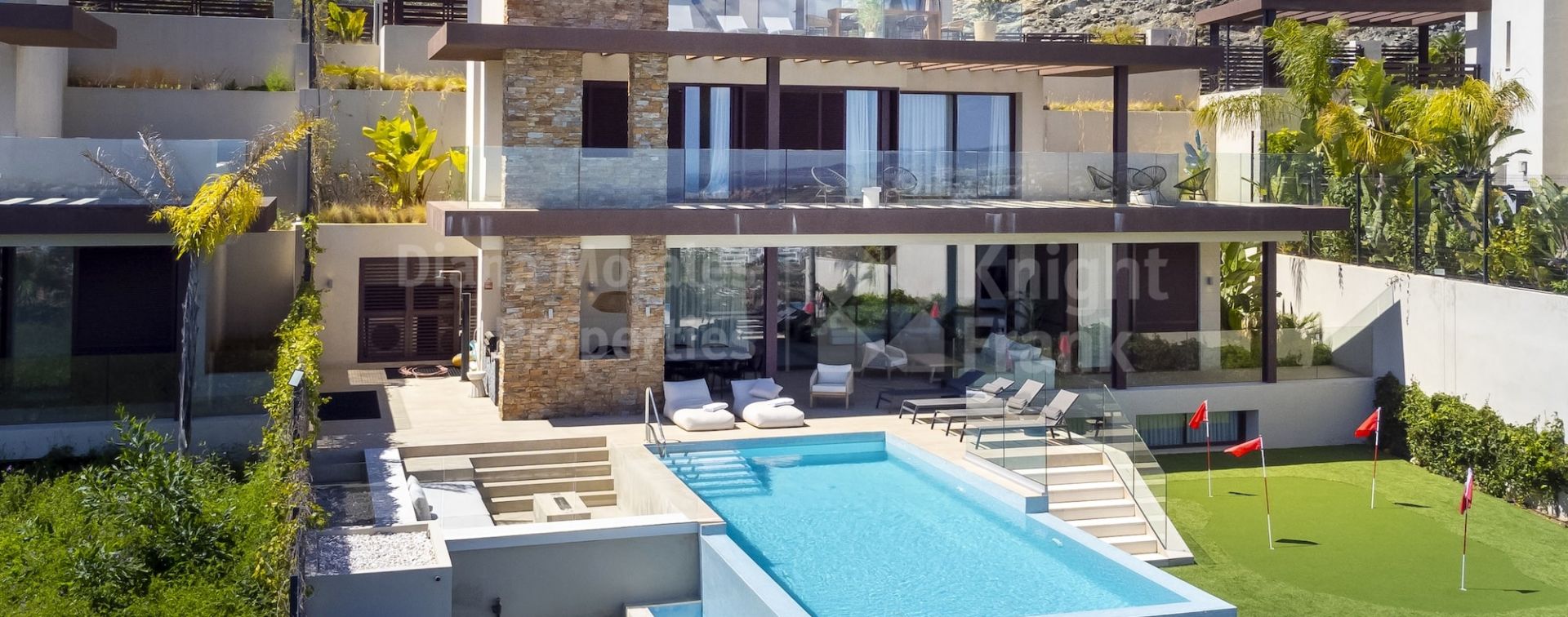 Moderne Villa mit Panoramablick in La Alquería