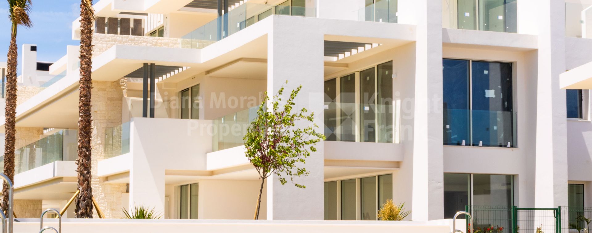 Ojen, 44 apartamentos en comunidad cerrada con vistas espectaculares