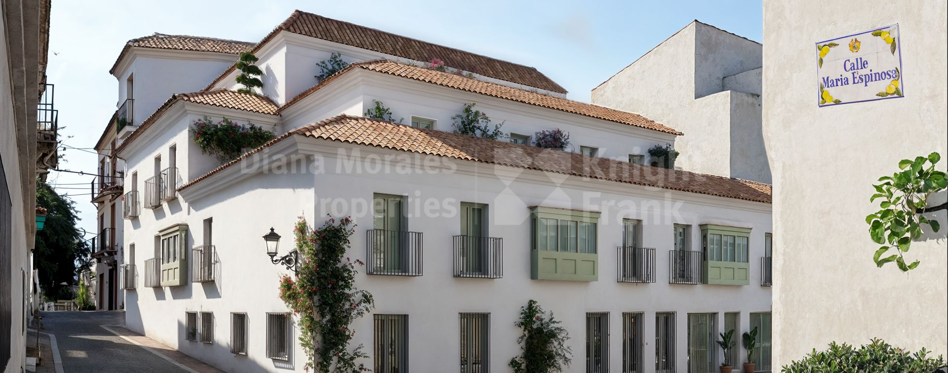 Complejo de 10 apartamentos en Estepona, a 5 minutos a pie de la playa