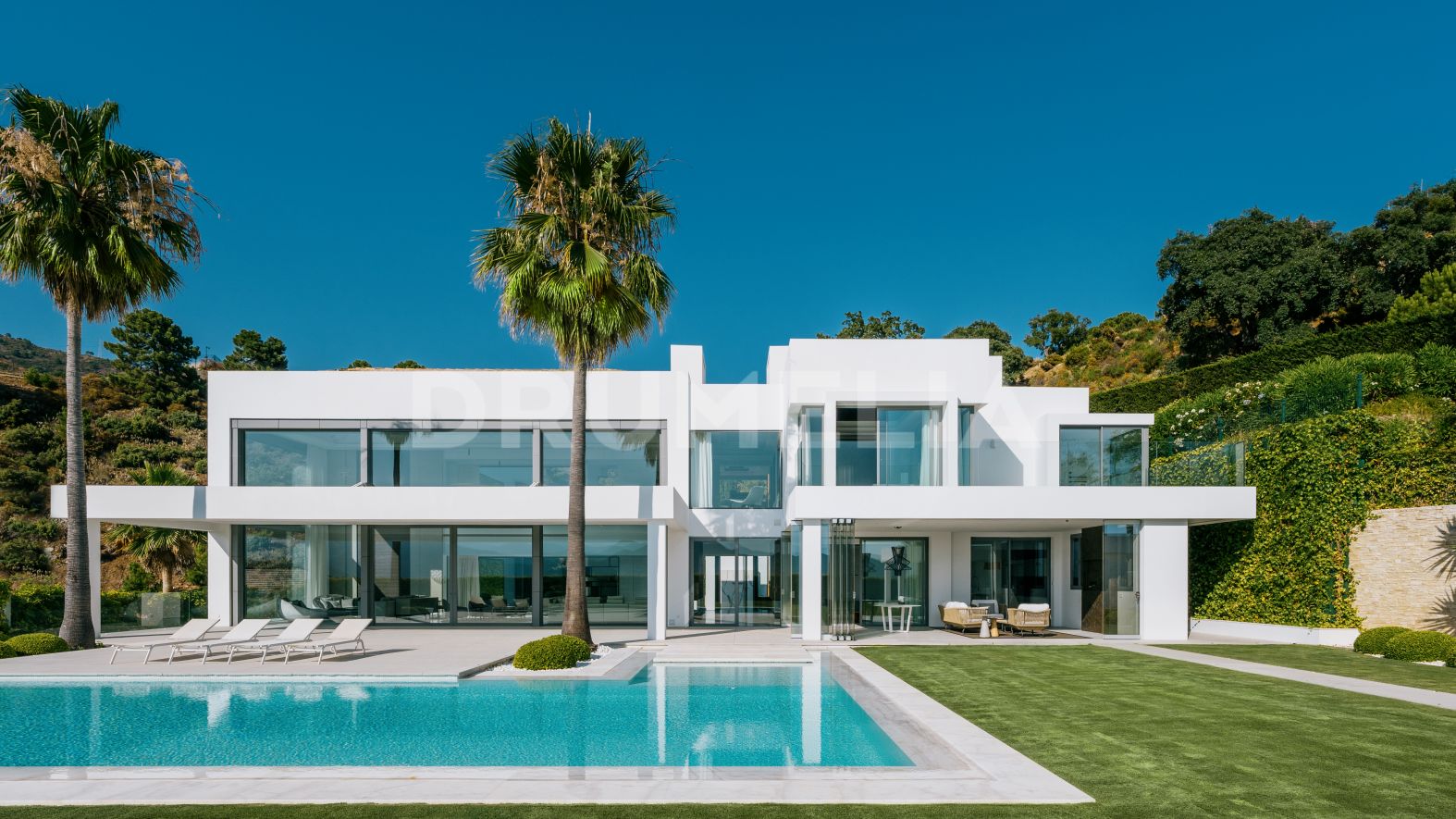 Uitstekend modern huis van hoge kwaliteit in La Zagaleta Golf & Country Club, Benahavis, te koop