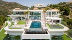 Villa Enso: architecture, privacy and spacious living areas in La Zagaleta