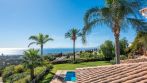 Villa Romero, Immobilie mit fünf Schlafzimmern und Panoramablick auf das Meer in Los Altos de los Monteros