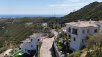 Benahavis Hills Country Club, Five-bedroom villa with panoramic views of the sea and the mountains