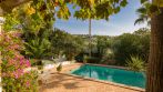 Benahavis, Cortijo del Taraje, rustikale Eleganz in einer einzigartigen natürlichen Umgebung mit Blick auf den See