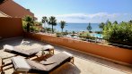 Malibu, Beachfront duplex penthouse in luxury development