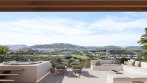 Villa moderna en 3 niveles con vistas al mar y al golf en Casares Costa