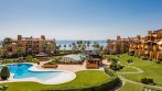 Los Granados del Mar 201, excepcional apartamento en planta baja frente al mar