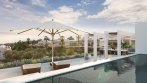 Santa Clara, Vier Schlafzimmer Maisonette-Wohnung mit privatem Pool im Osten von Marbella