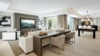Rocio de Nagüeles, Villa Summer, grande maison dans un quartier résidentiel avec court de tennis