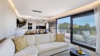 Dachgeschosswohnung mit 3 Schlafzimmern im Marbella Lake mit Panoramablick