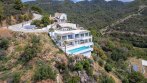 Villa with sea views in Monte Mayor for sale