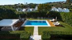 Los Olivos 3, эксклюзивная вилла с 6 спальнями в Новой Андалусии с бассейном и солярием