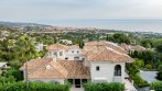 Villa Paradiso, classic elegance with sea views in Sierra Blanca