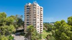 Apartamento de 2 dormitorios en séptima planta en Torres de Aloha