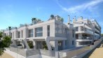 Estepona Stadt, Praktisch gelegenes Vier-Zimmer-Stadthaus in Estepona-Stadt