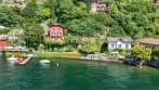 Pognana Lario, Distinguida residencia en Lago Como con muelle privado y casa de invitados