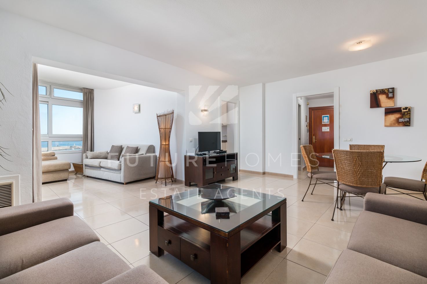 Very spacious apartment in the heart of Estepona port