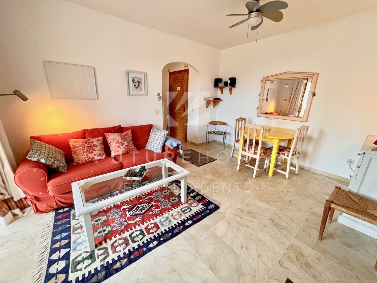 Estupendo apartamento cerca del puerto deportivo de Estepona