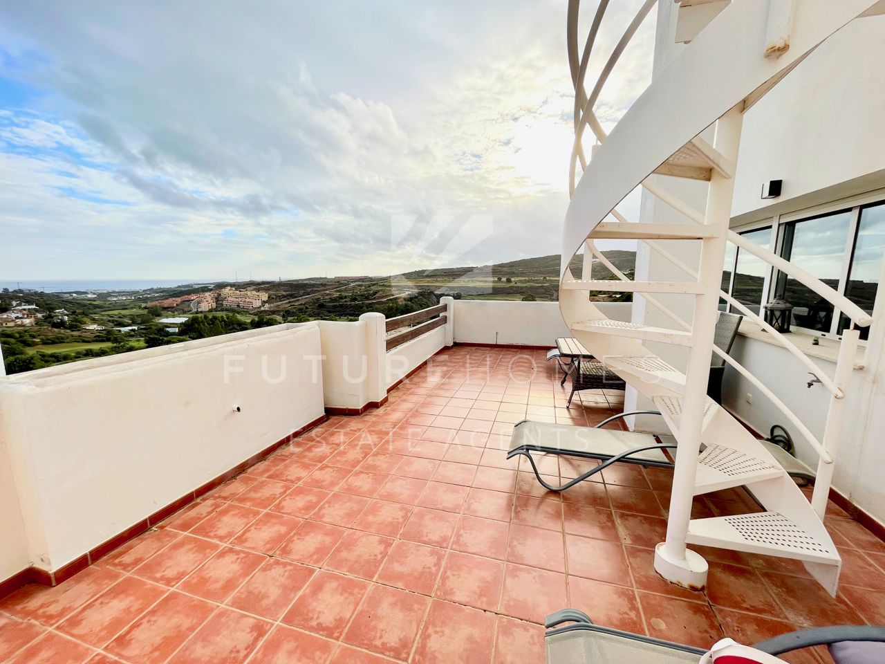 Spacious duplex penthouse apartment with golf and sea views in Valle Romano Estepona
