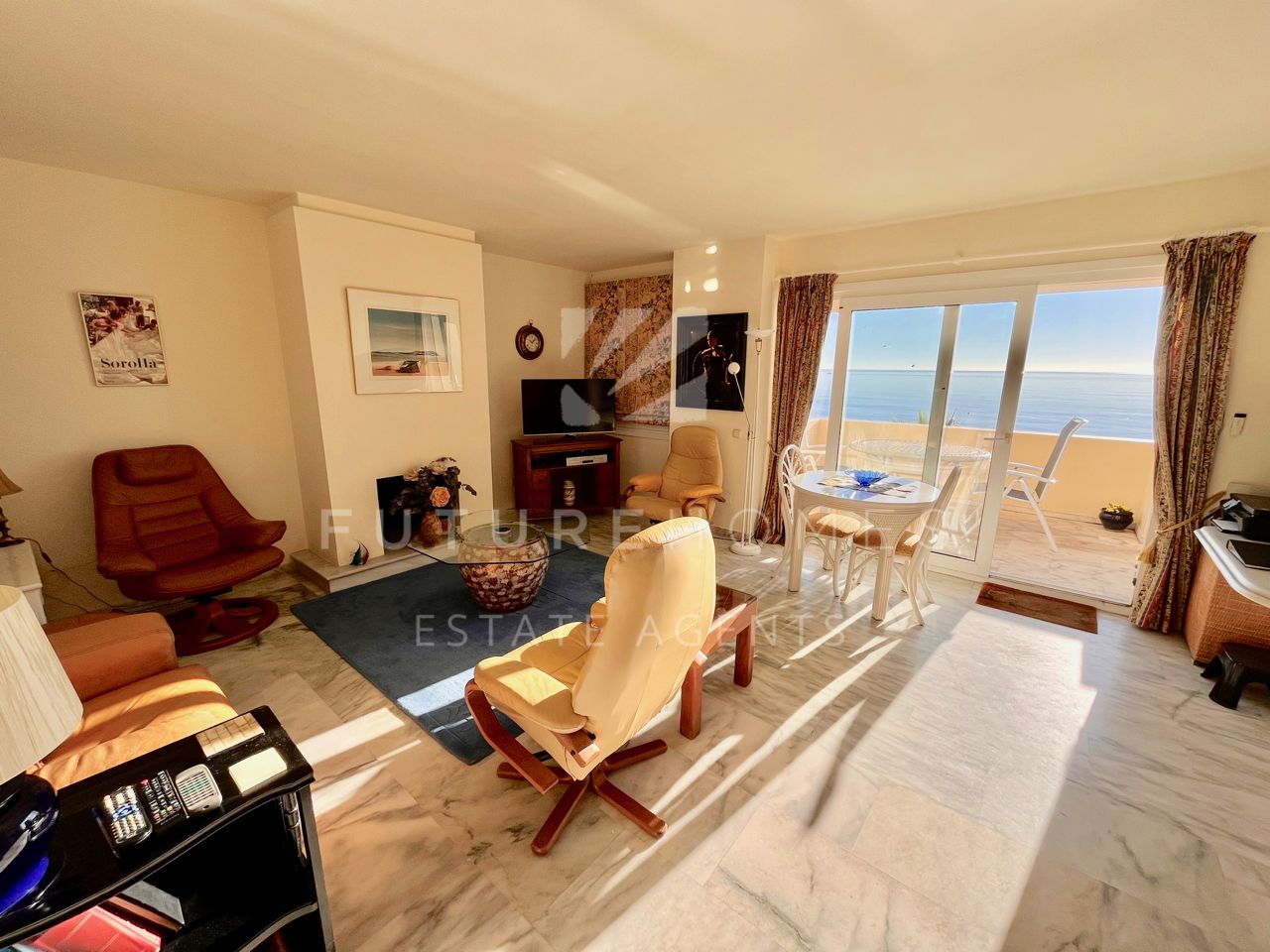 Absolute frontline beach penthouse for sale in Arroyo Vaquero with incredible sea views, Estepona
