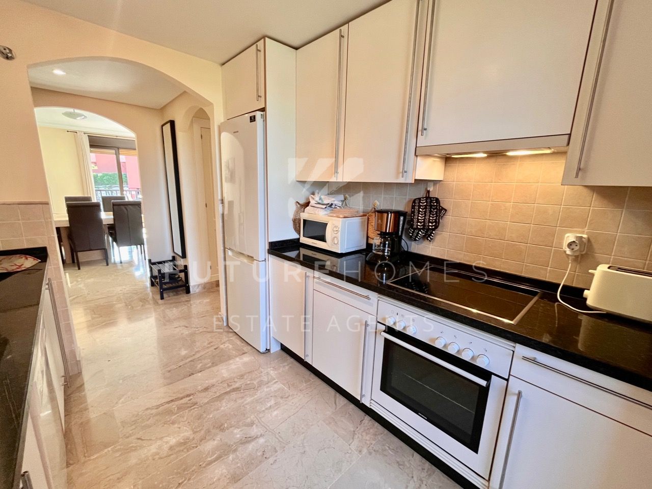 Apartamento triplex en venta en Costa Galera Estepona