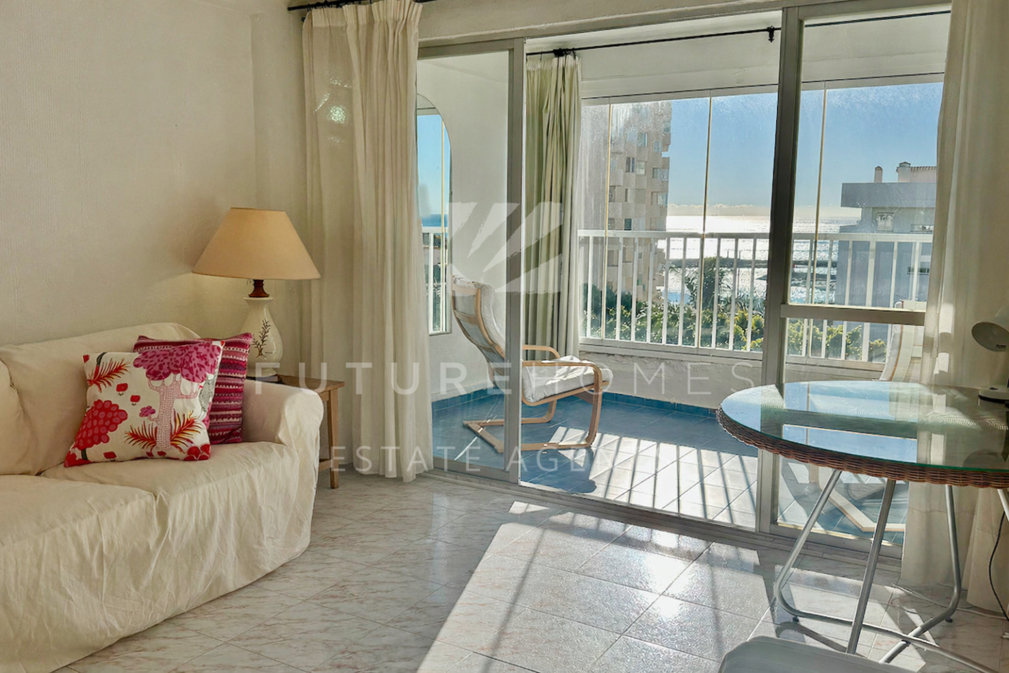 Exclusive listing! Sunny one bedroom apartment with sea views in the Estepona marina