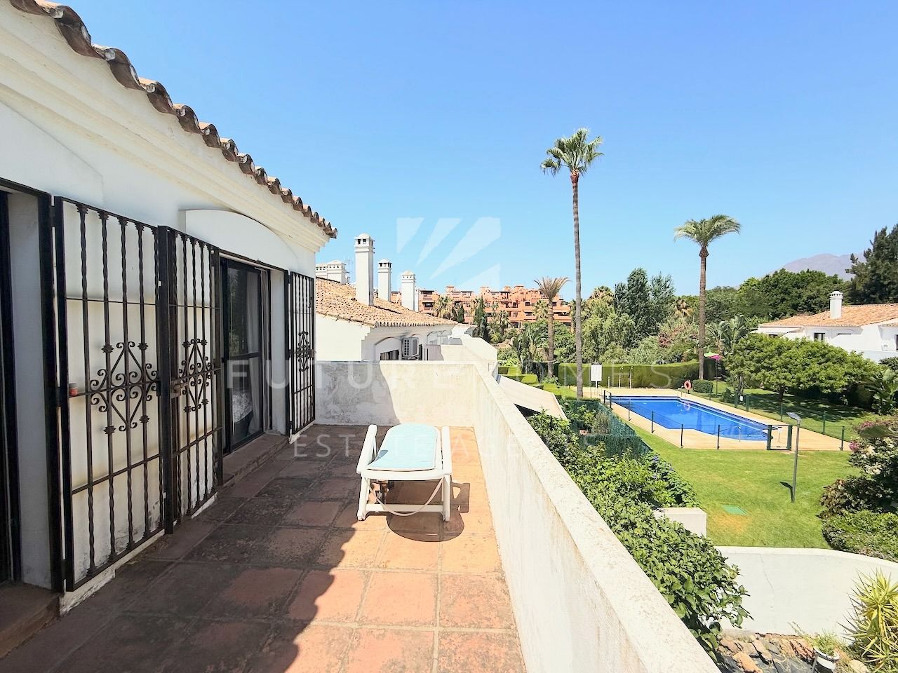 Exclusive listing! Spacious townhouse with private garden in one of the best locations in Estepona town!