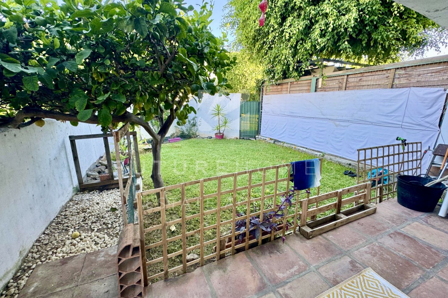 Exclusive listing! Spacious townhouse with private garden in one of the best locations in Estepona town!
