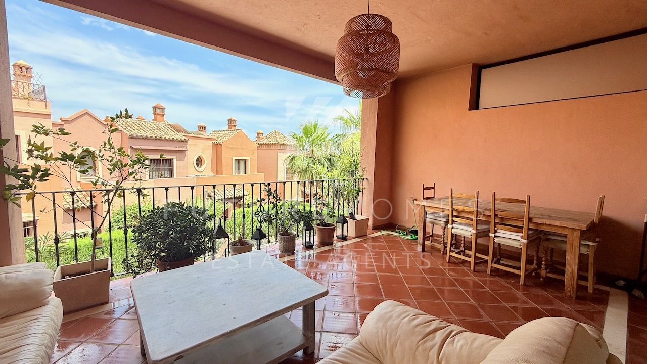 Spacious townhouse for sale in Villas de Santa Maria, Azata Golf, Estepona