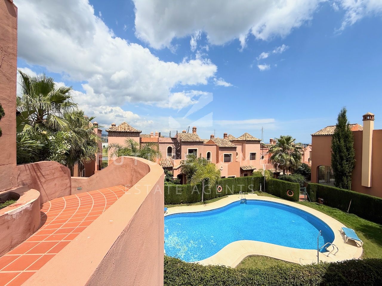 Spacious townhouse for sale in Villas de Santa Maria, Azata Golf, Estepona