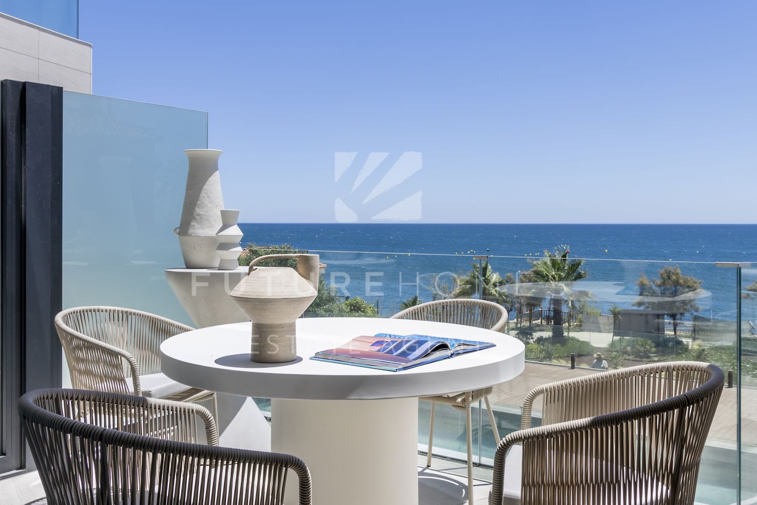 Apartamento  en venta en  Estepona