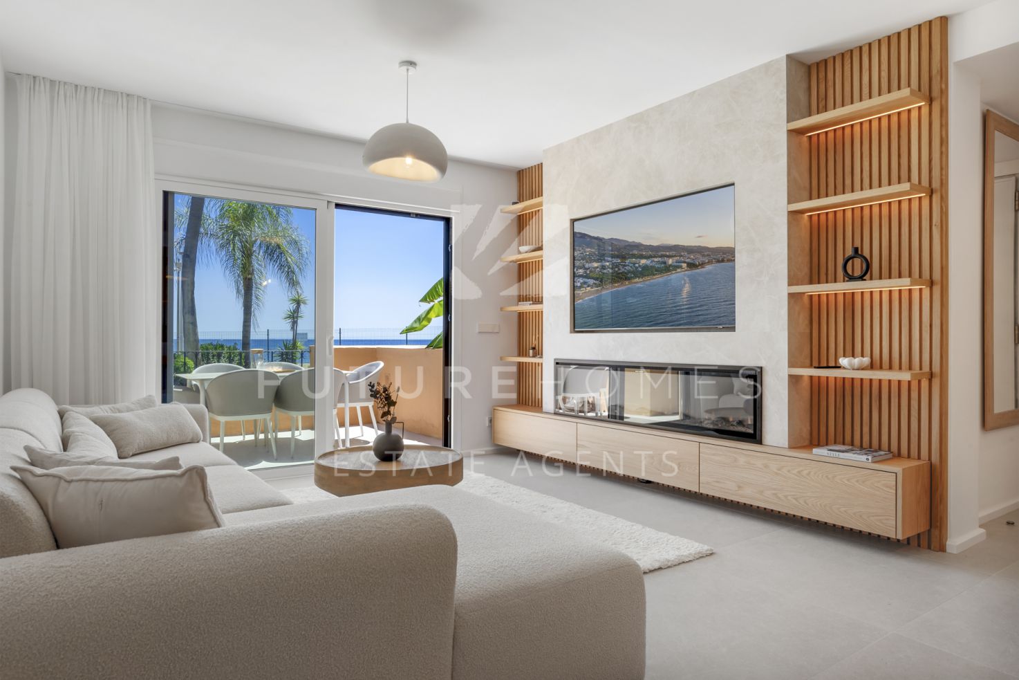 Fully renovated beachfront apartment for sale in Riviera Andaluza, frontline beach Estepona