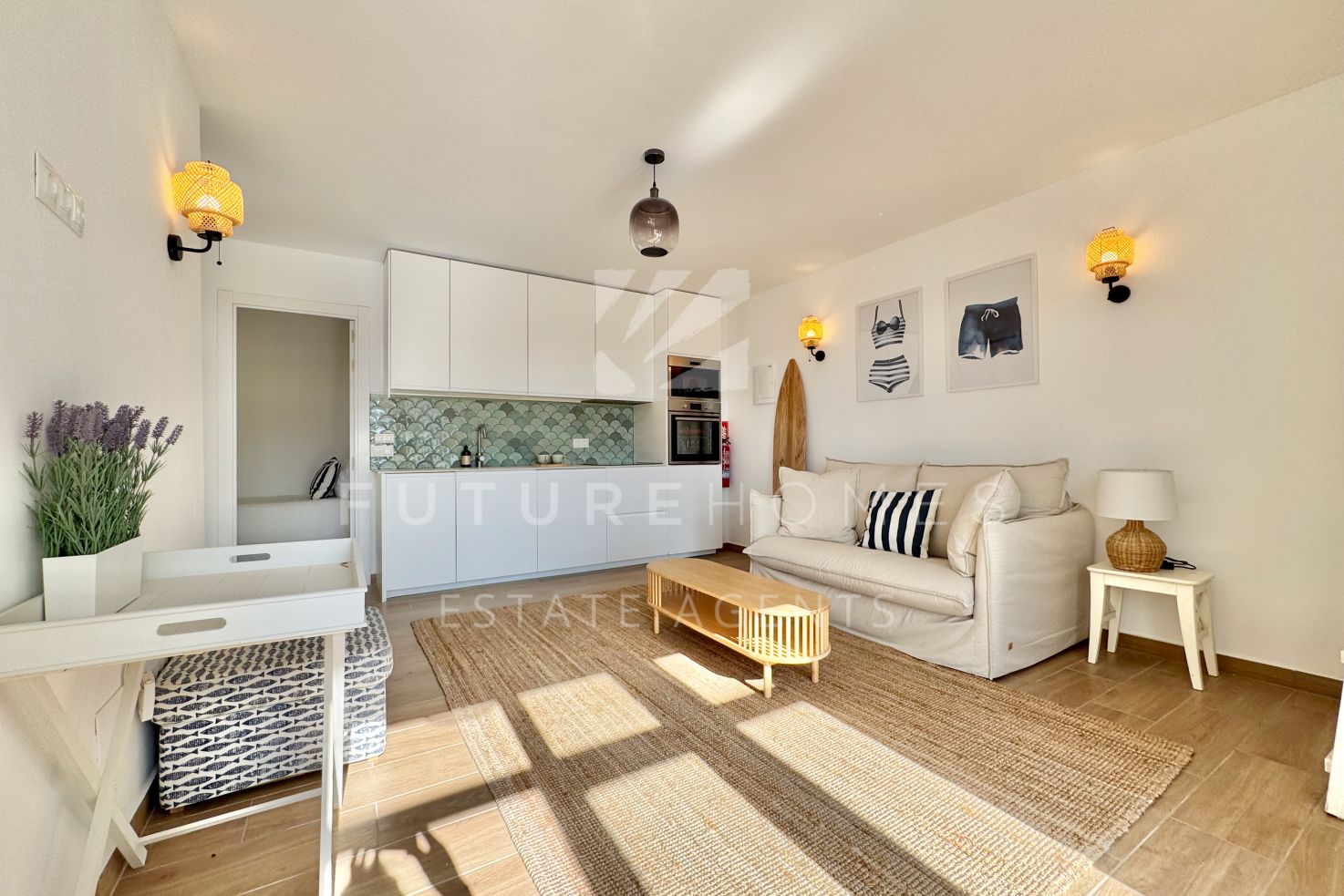Fully renovated apartment with sea views next to Estepona marina