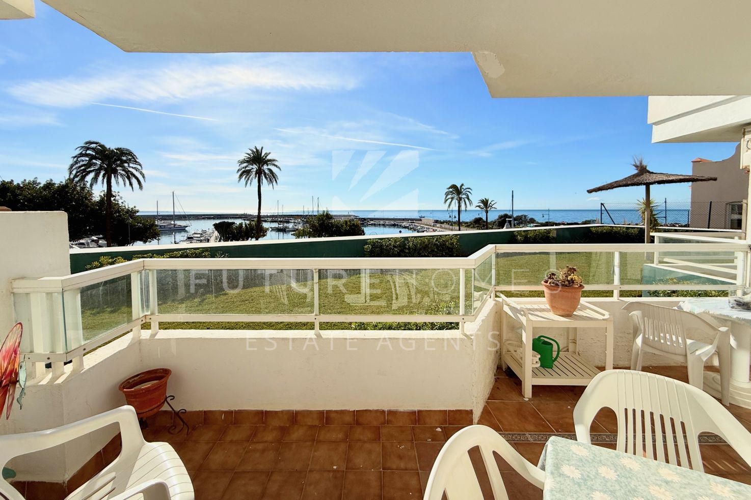 https://www.futurehomesspain.com/es-286-00759P_apartamento+planta+baja-estepona+puerto-estepona.html
