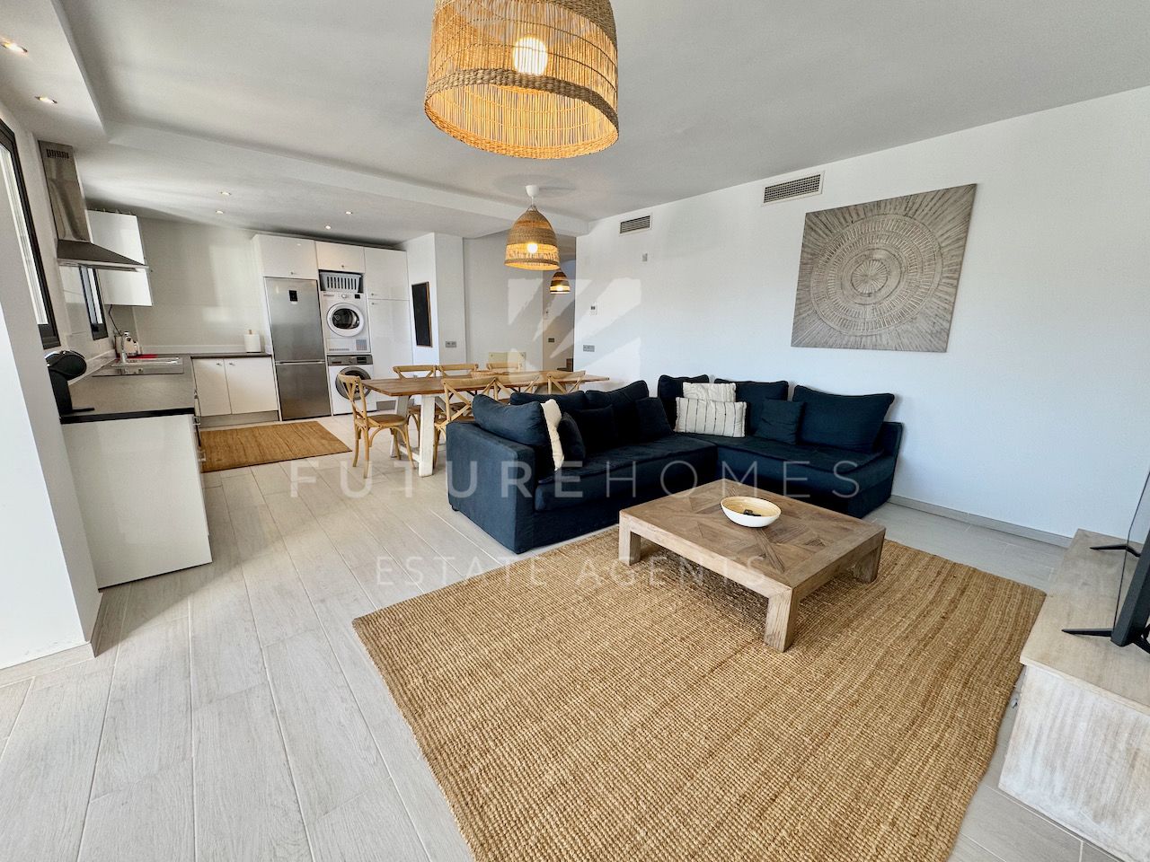 Immaculate duplex penthouse for sale in Arroyo Vaquero, Estepona