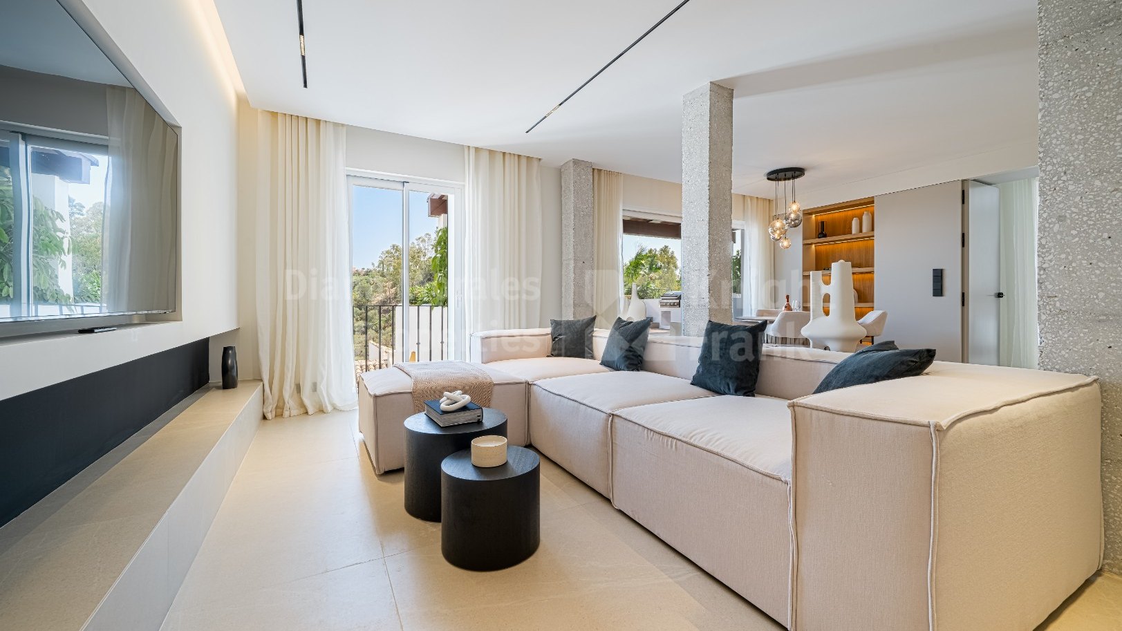 Casa Doró es un apartamento de lujo con vistas al mar en el Puerto del Almendro
